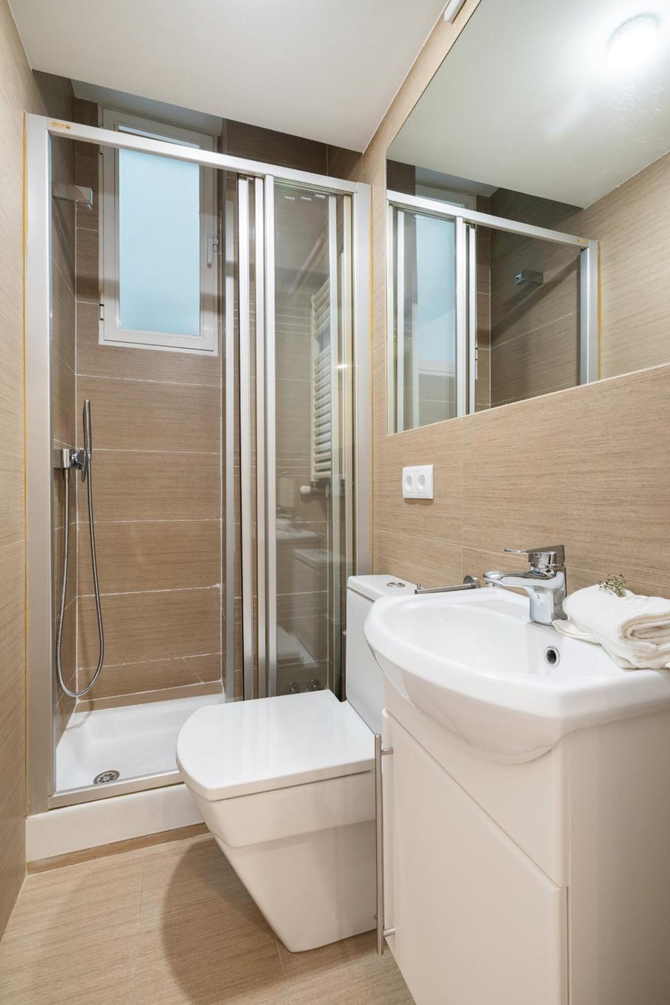 Apartamento Reformado En Metro Ibiza Alquiler Temporal Madrid Bagian luar foto