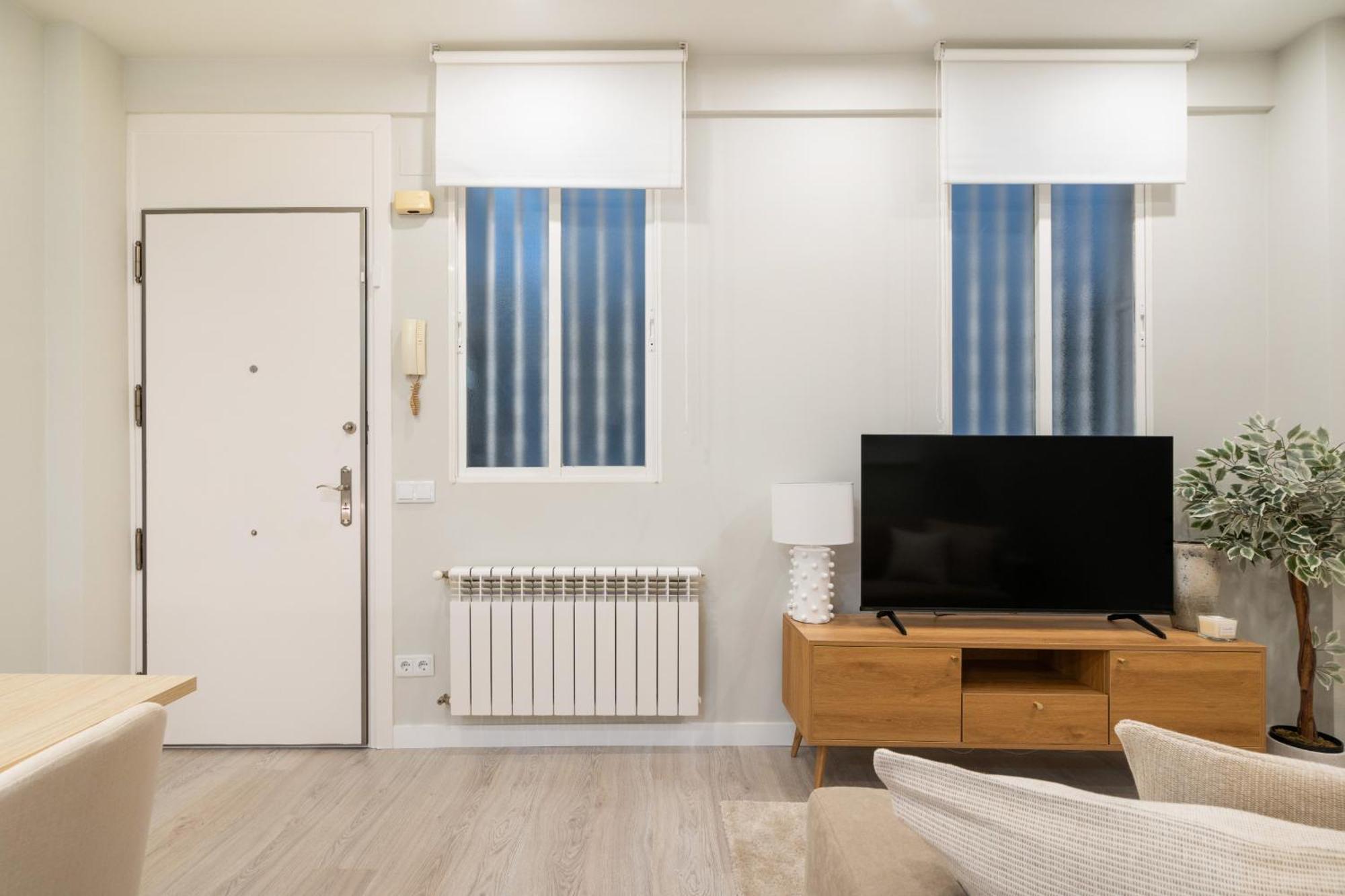 Apartamento Reformado En Metro Ibiza Alquiler Temporal Madrid Bagian luar foto