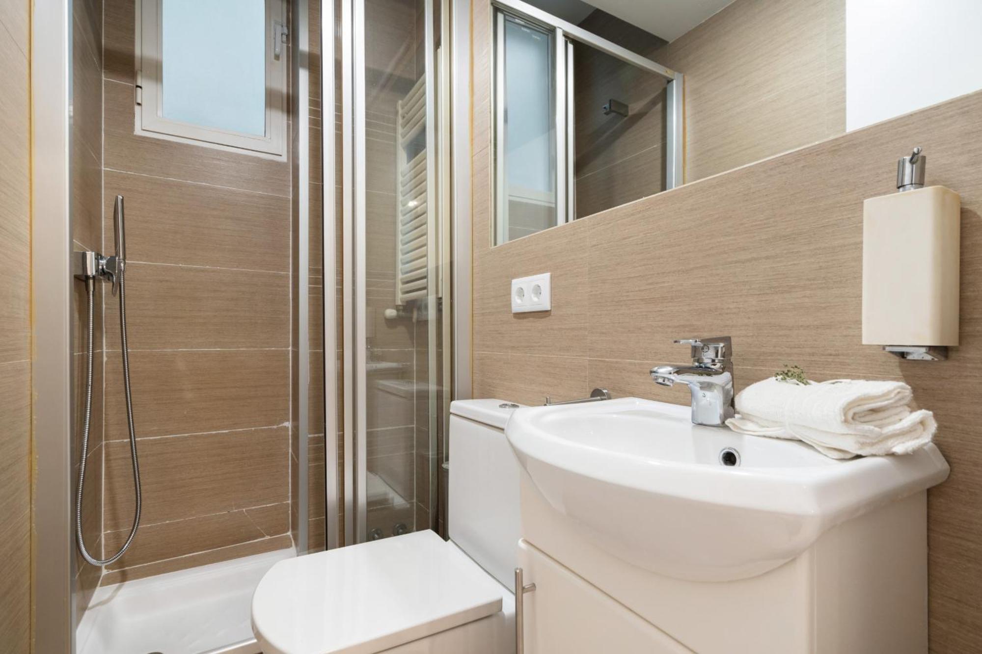 Apartamento Reformado En Metro Ibiza Alquiler Temporal Madrid Bagian luar foto