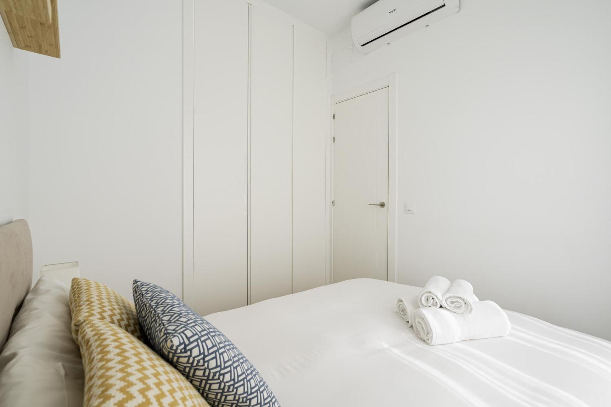 Apartamento Reformado En Metro Ibiza Alquiler Temporal Madrid Bagian luar foto